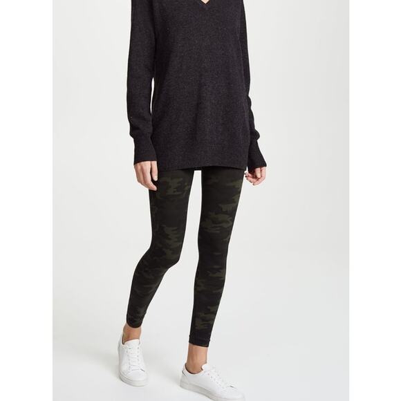 SPANX Seamless Leggings Green Camo Large Look At Me Now High Waisted Pants - Picture 4 of 4